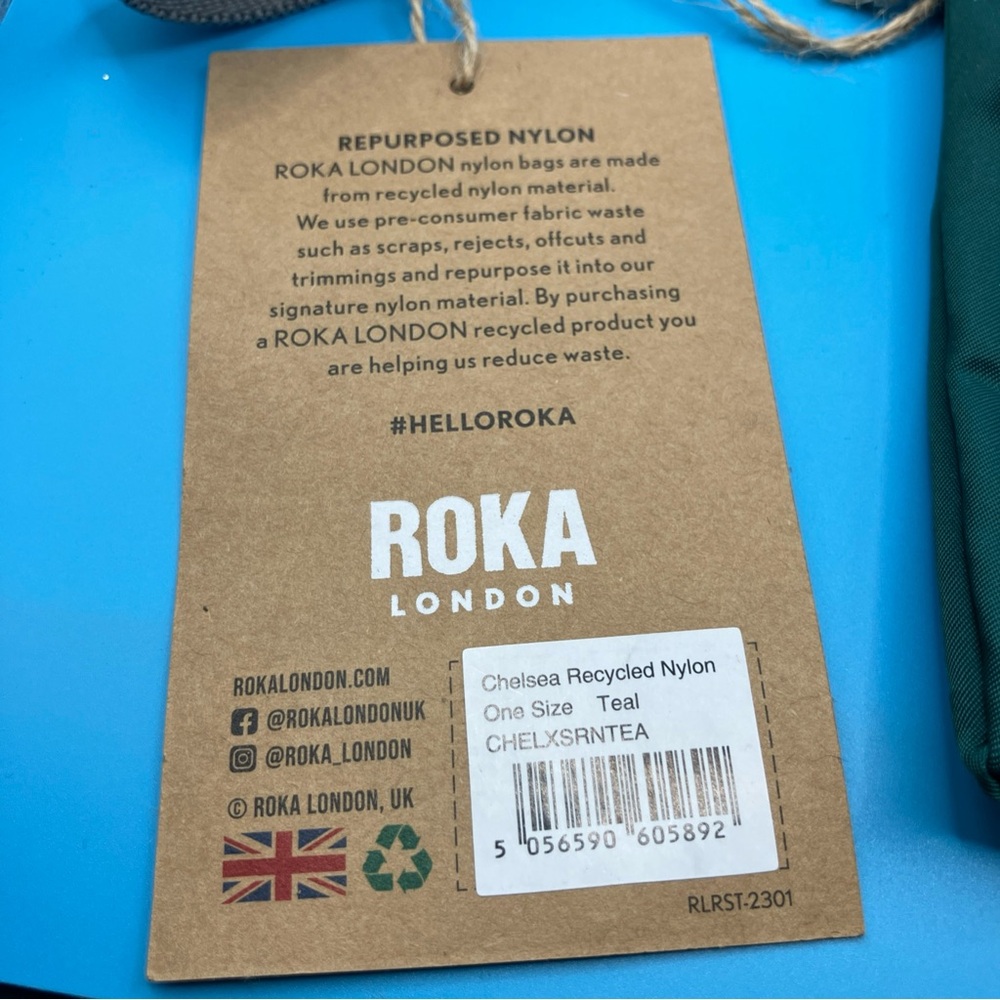ROKA LONDON Chelsea Recycled Nylon Small Crossbody Bag Green - Picture 3 of 7